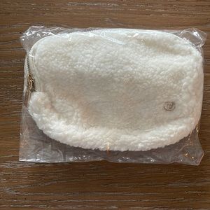 Fun! Sherpa crossbody belt bag